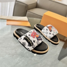 Louis Vuitton Slippers